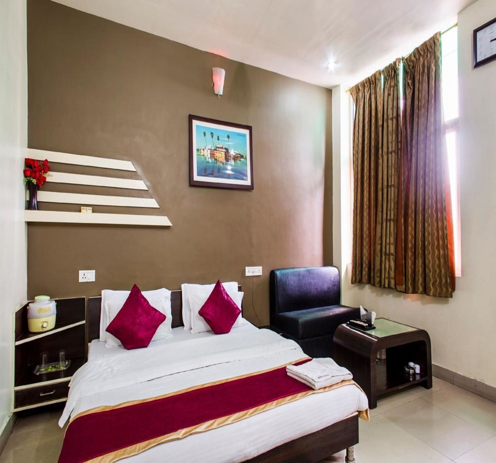 Oyo 2075 Hotel Kota Royal Екстер'єр фото