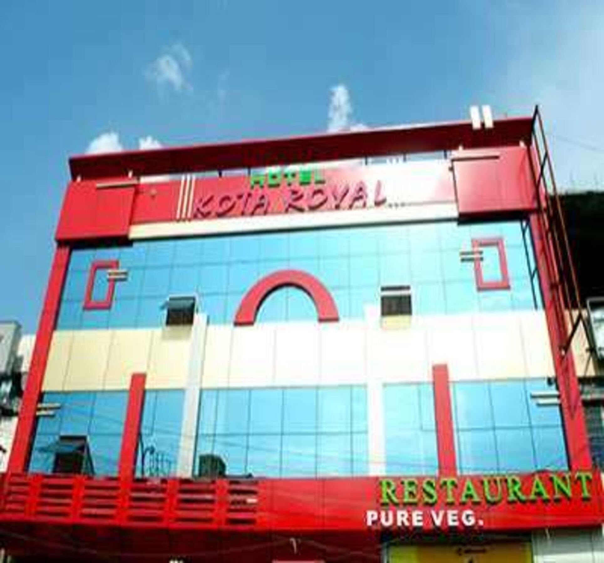 Oyo 2075 Hotel Kota Royal Екстер'єр фото