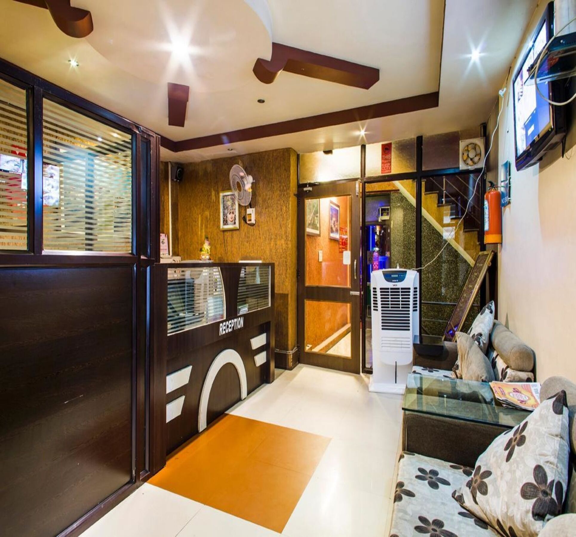 Oyo 2075 Hotel Kota Royal Екстер'єр фото