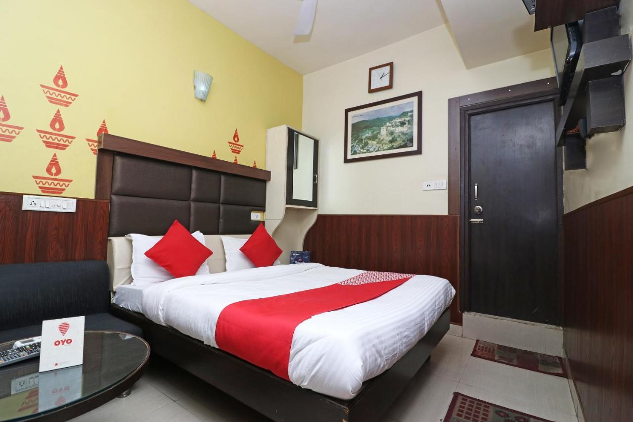 Oyo 2075 Hotel Kota Royal Екстер'єр фото