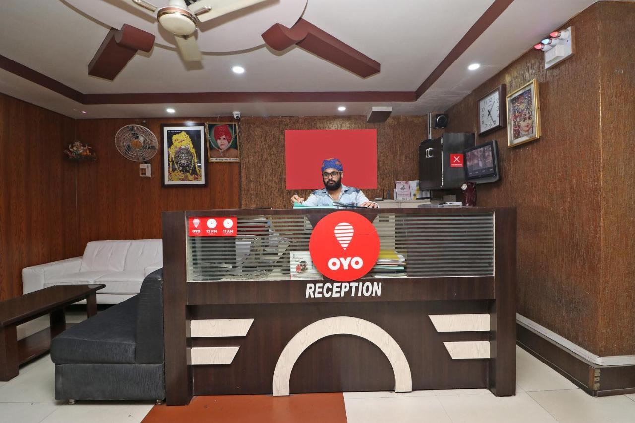 Oyo 2075 Hotel Kota Royal Екстер'єр фото